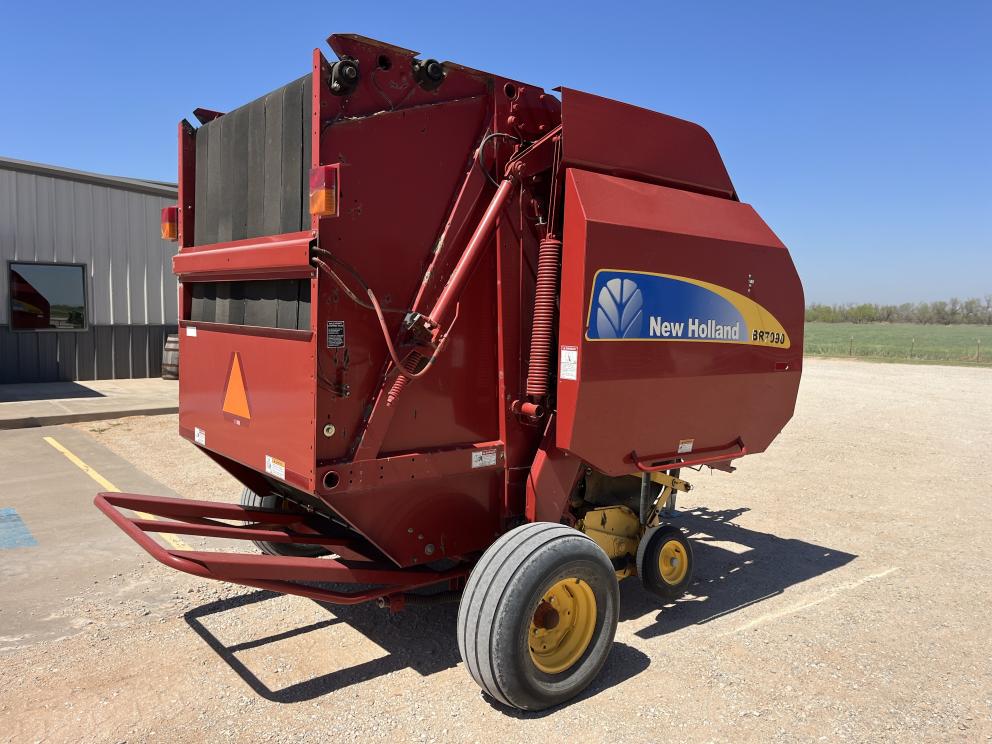 Image for 2007 New Holland BR7090