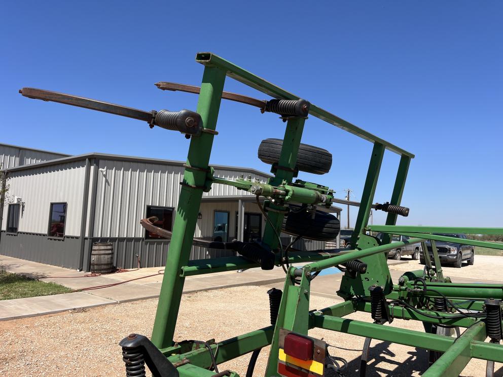 Image for 2001 John Deere 2400