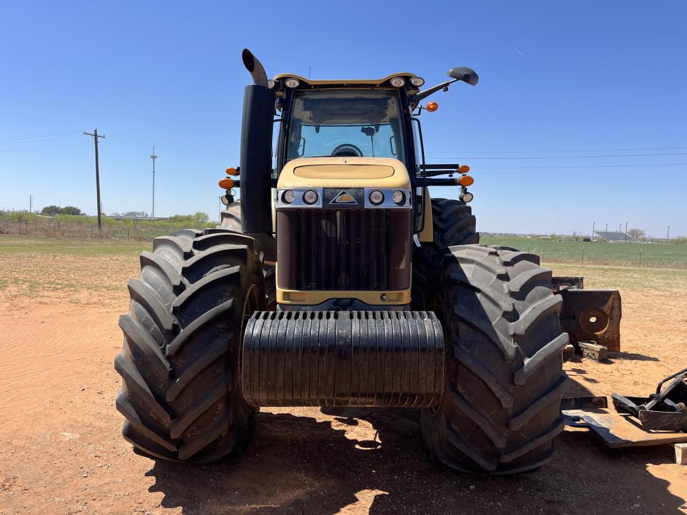 Image for 2015 Challenger MT675E