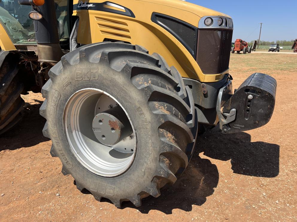 Image for 2015 Challenger MT675E