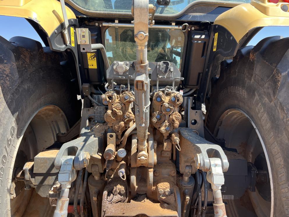 Image for 2015 Challenger MT675E