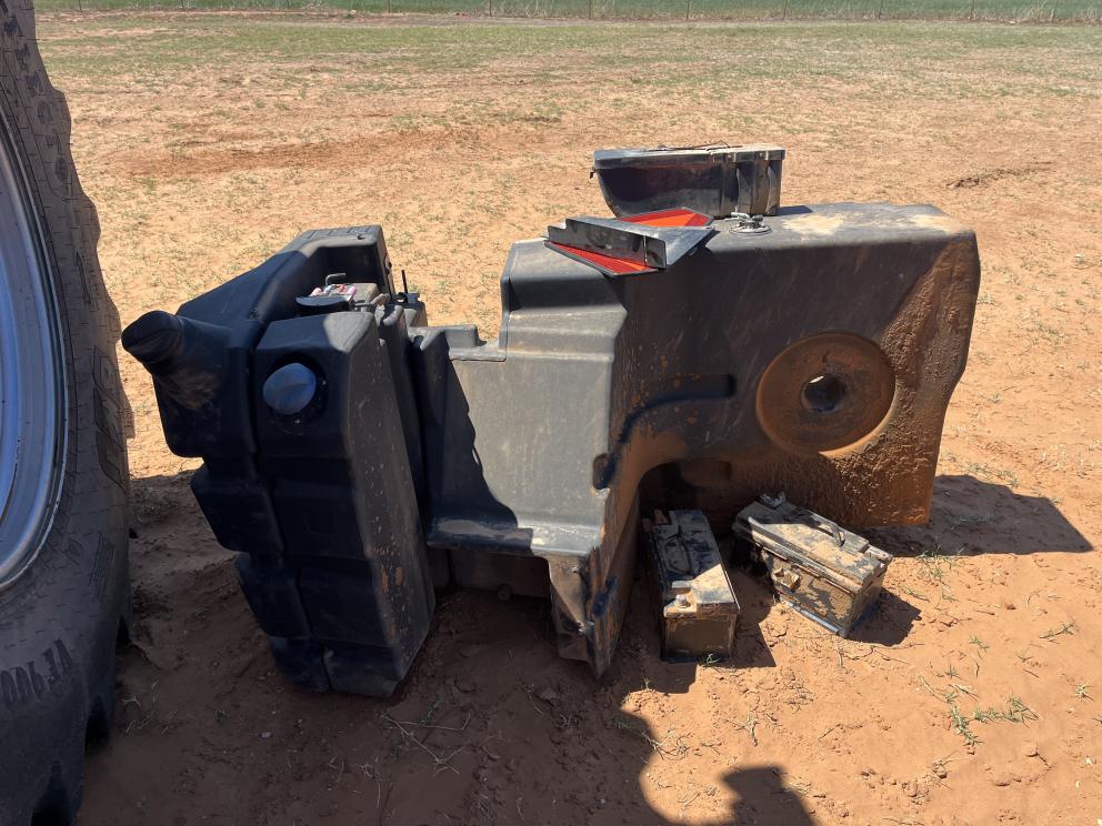 Image for 2015 Challenger MT675E