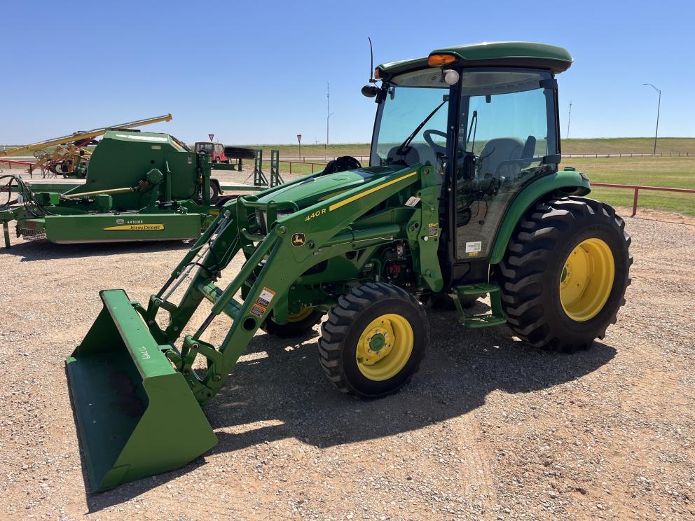 Image for 2021 John Deere 4052R