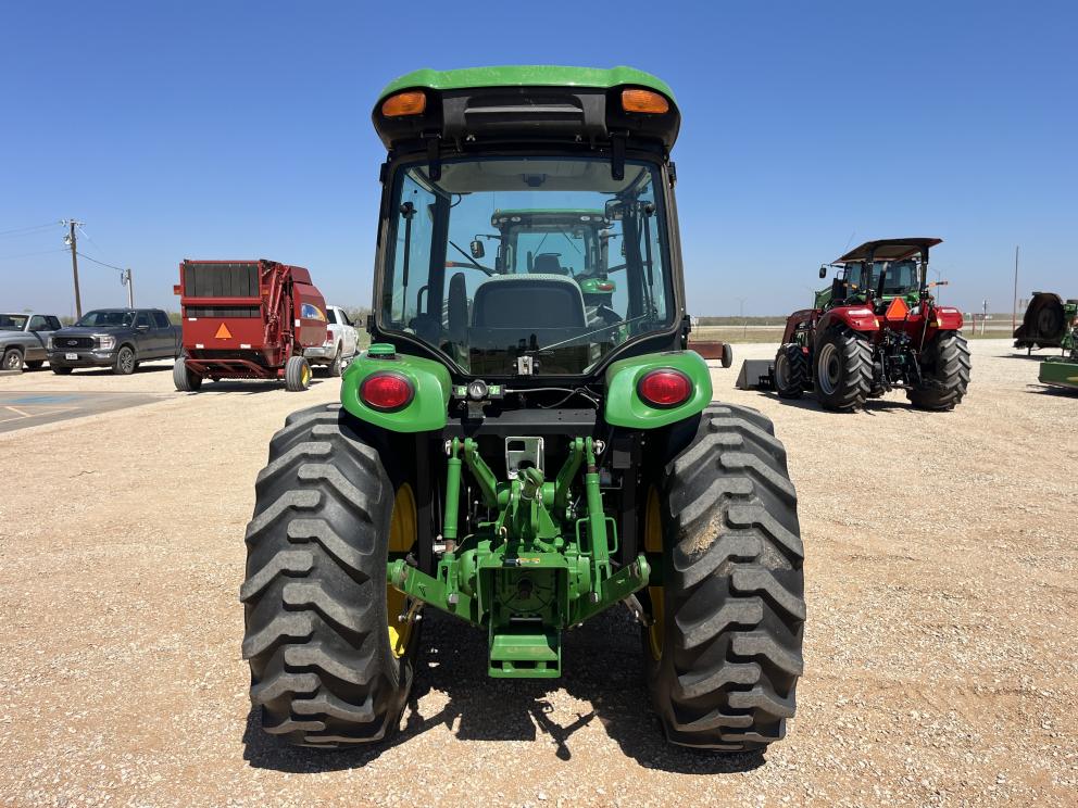 Image for 2021 John Deere 4052R