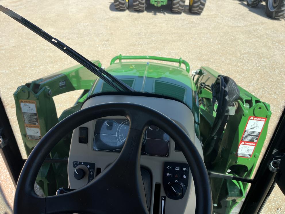 Image for 2021 John Deere 4052R