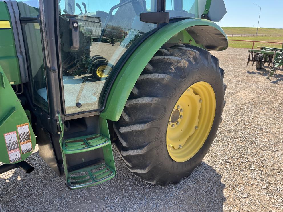 Image for 2005 John Deere 5525