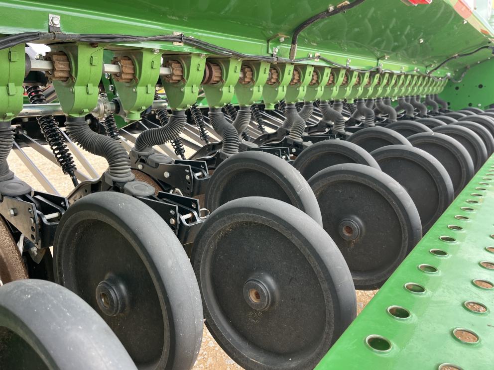 Image for 2020 John Deere BD1113