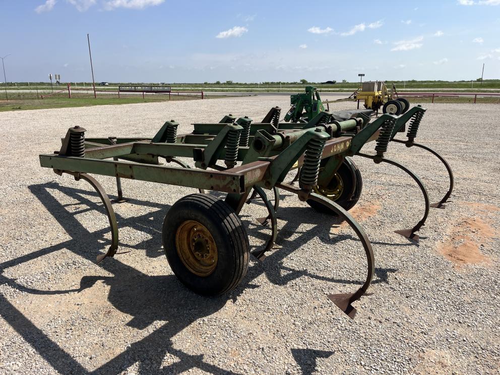 Image for John Deere 1600