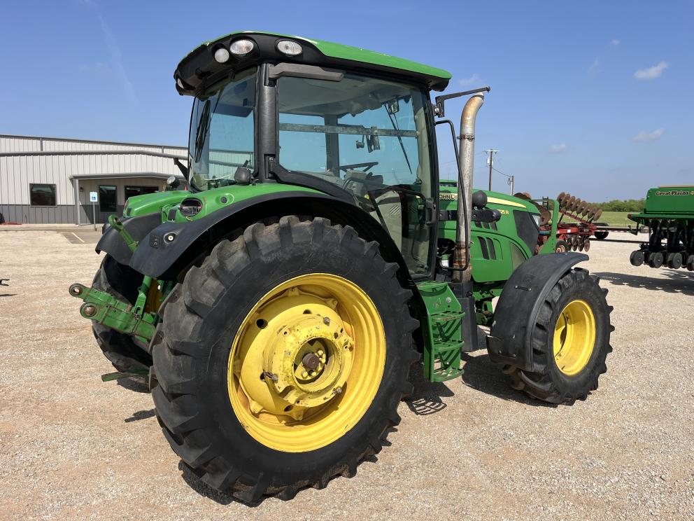 Image for 2014 John Deere 6125R