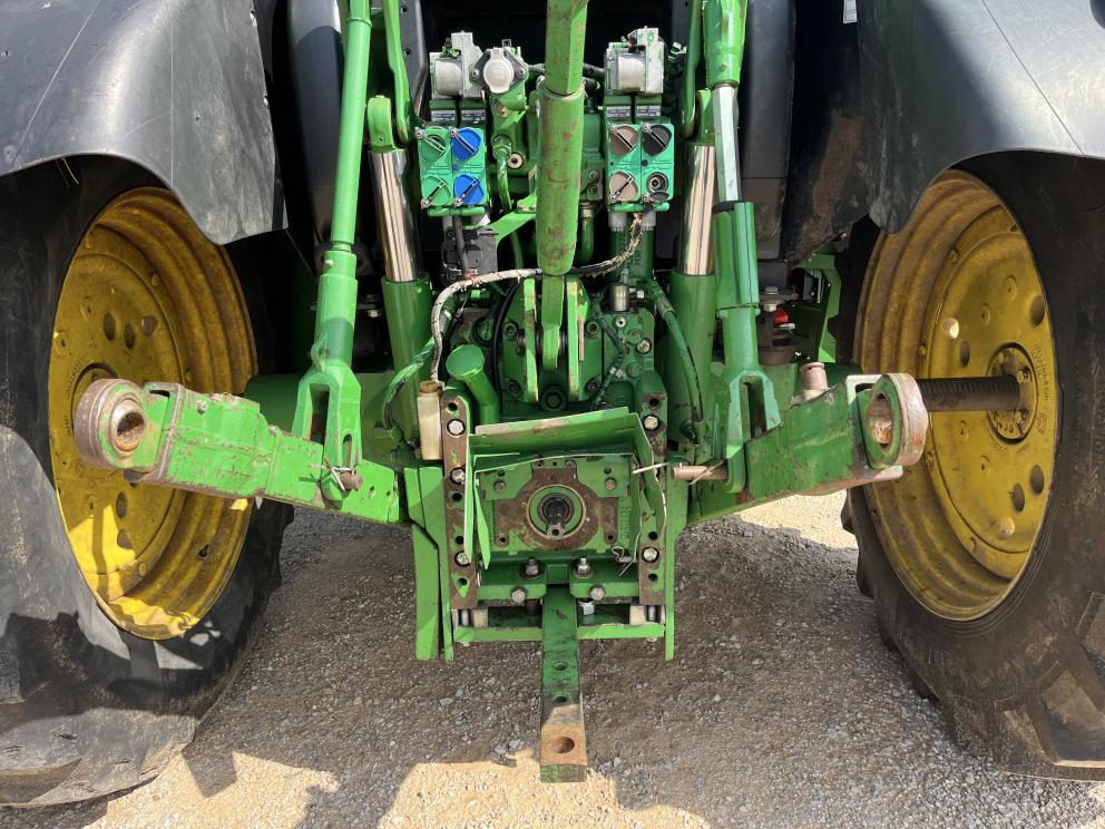 Image for 2014 John Deere 6125R