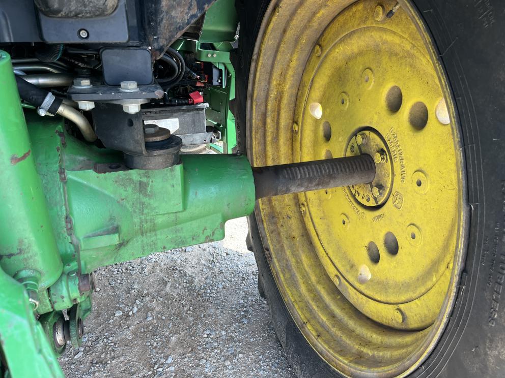 Image for 2014 John Deere 6125R