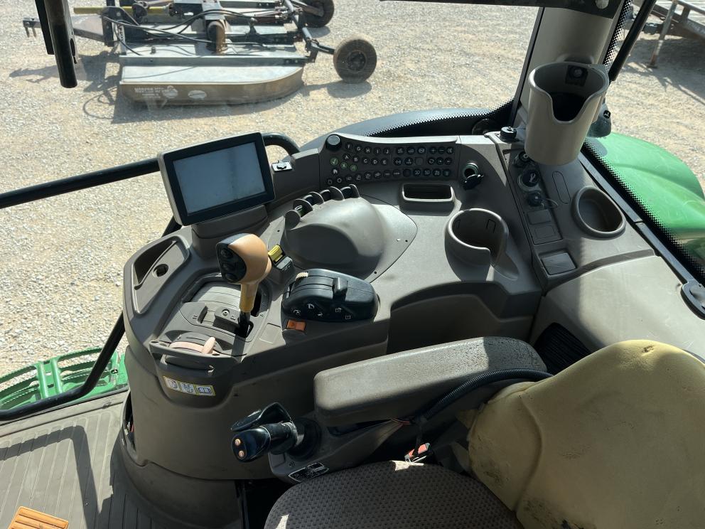 Image for 2014 John Deere 6125R