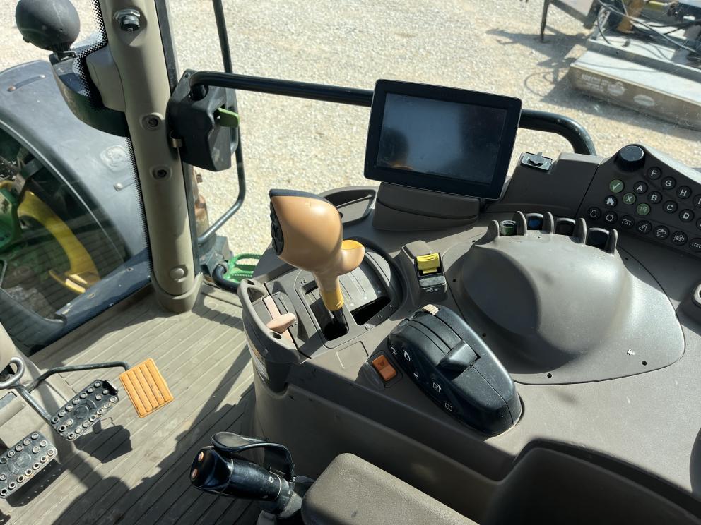 Image for 2014 John Deere 6125R