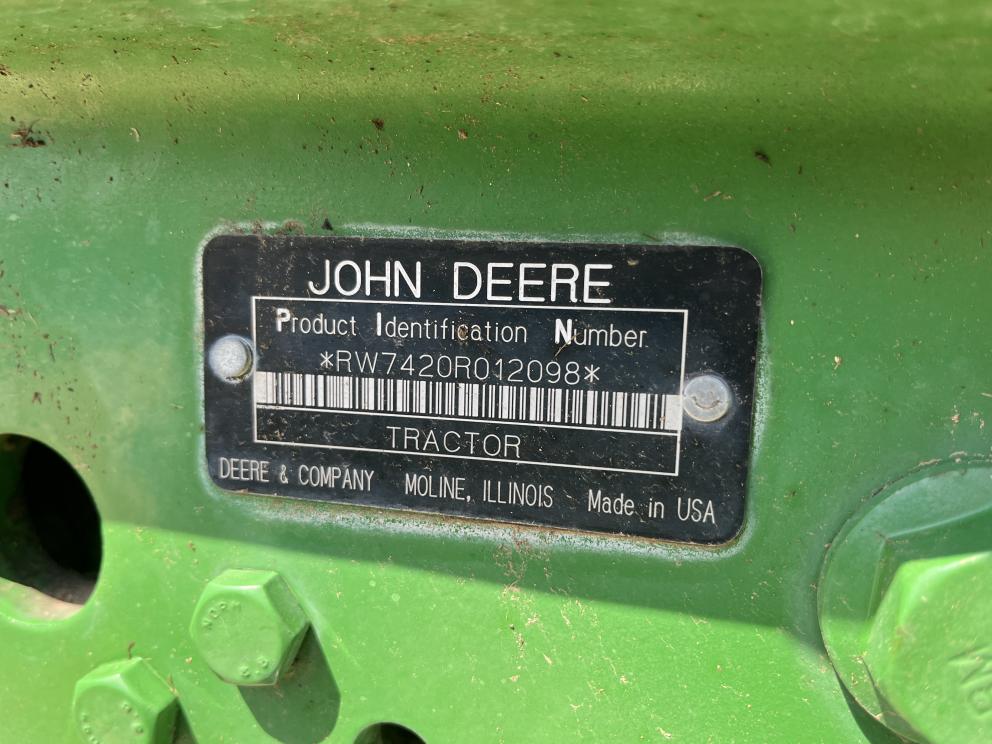 Image for 2004 John Deere 7420