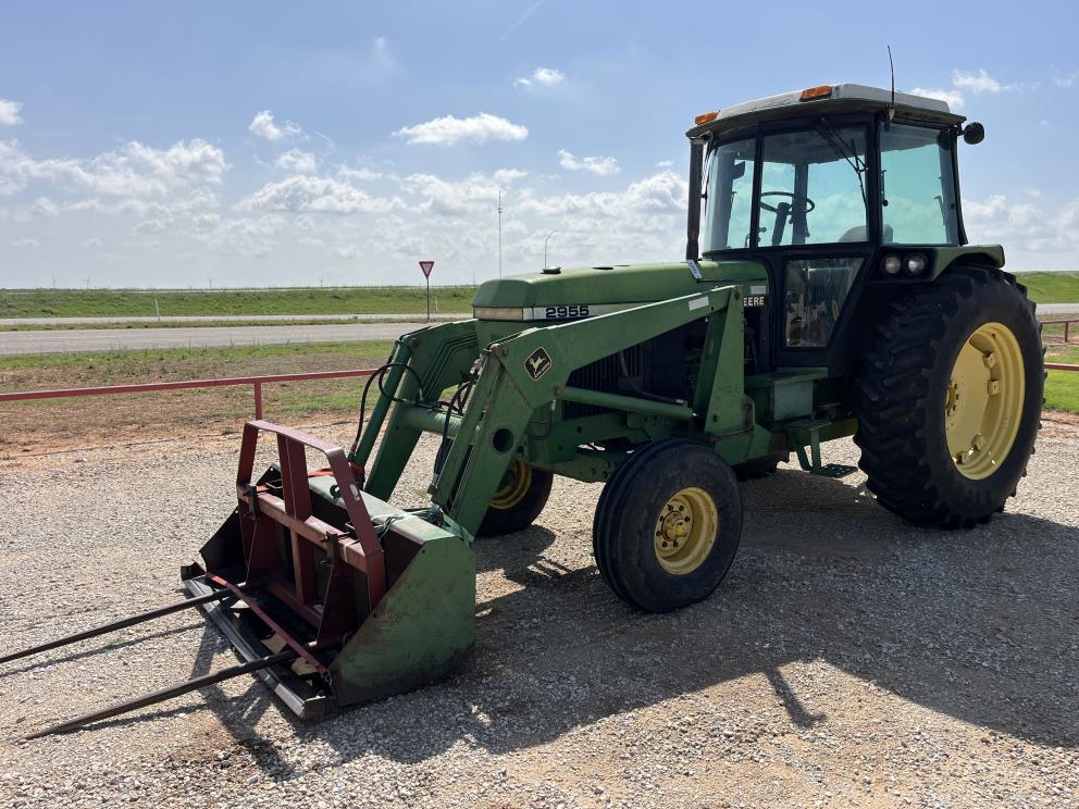 Image for 1990 John Deere 2955