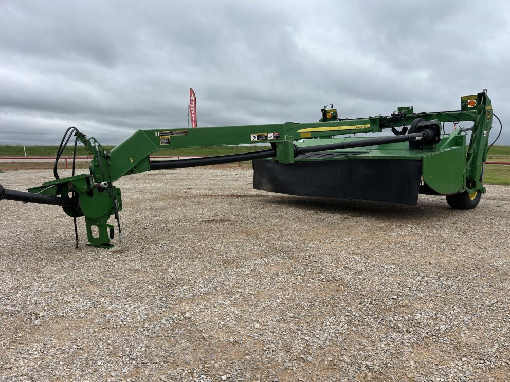 Image for 2016 John Deere 635