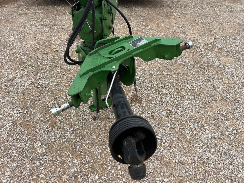 Image for 2016 John Deere 635