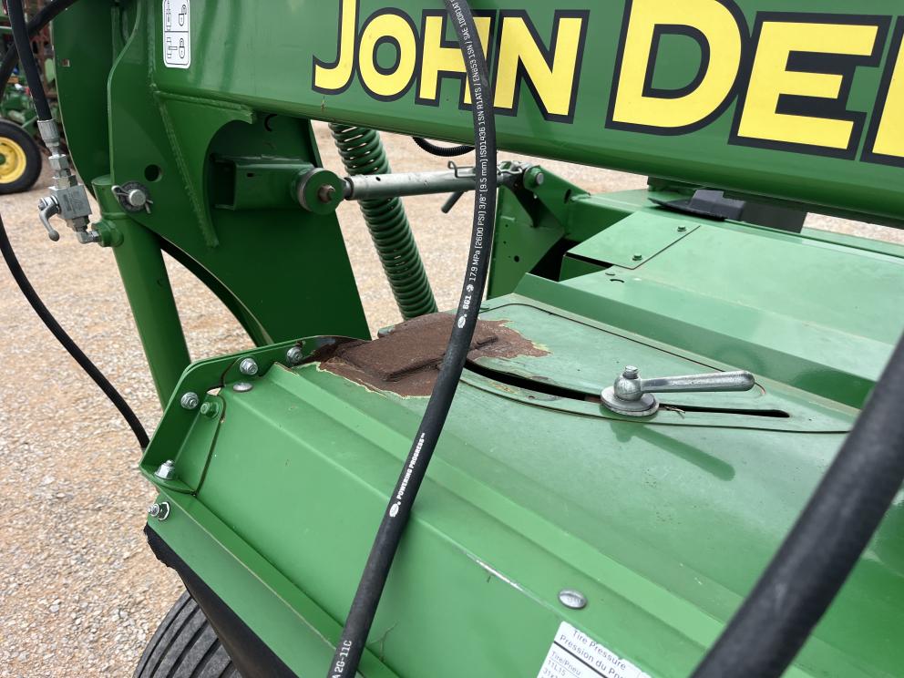 Image for 2016 John Deere 635