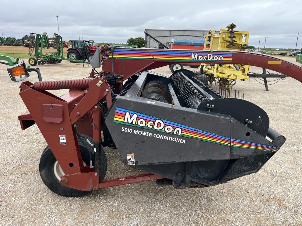 Image for 2001 MacDon 5010