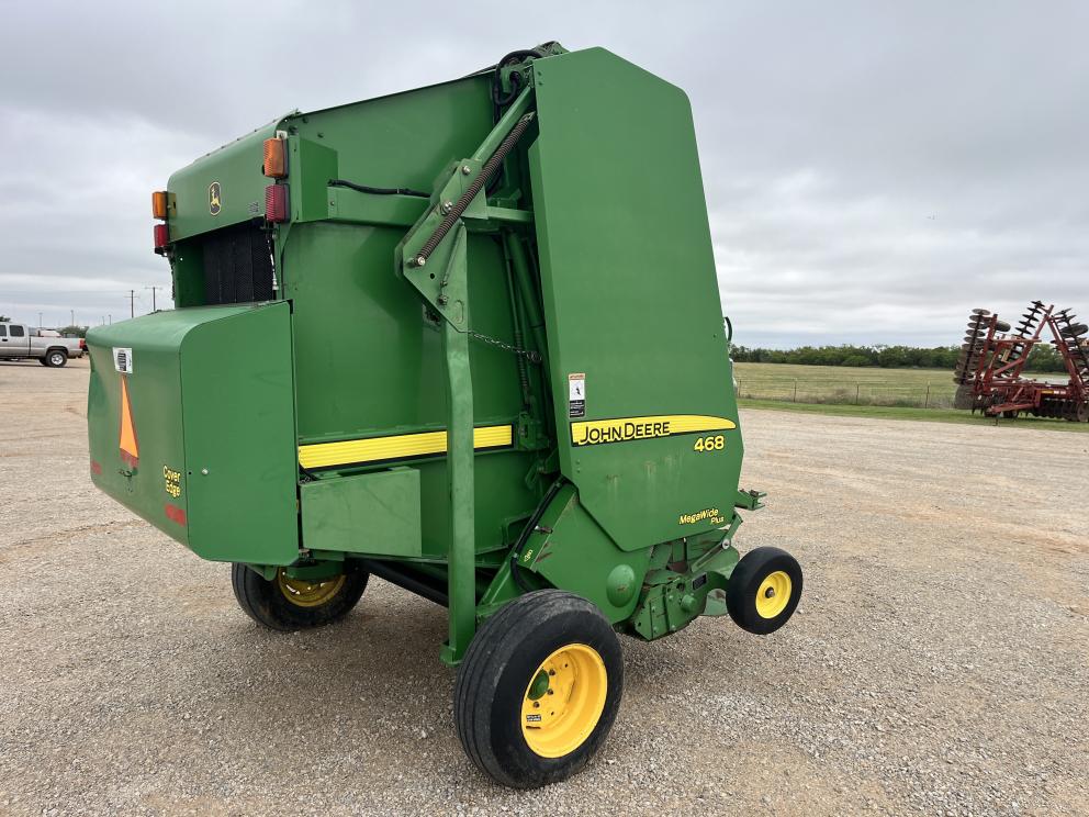 Image for 2010 John Deere 468