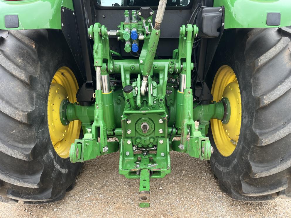 Image for 2019 John Deere 5100M