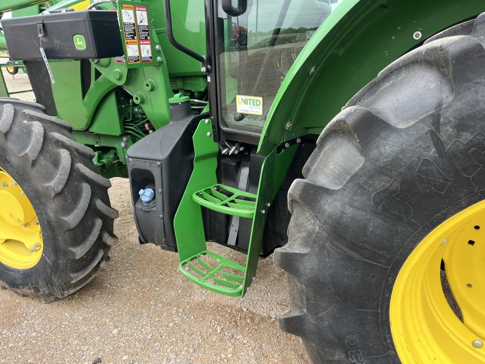 Image for 2019 John Deere 5100M