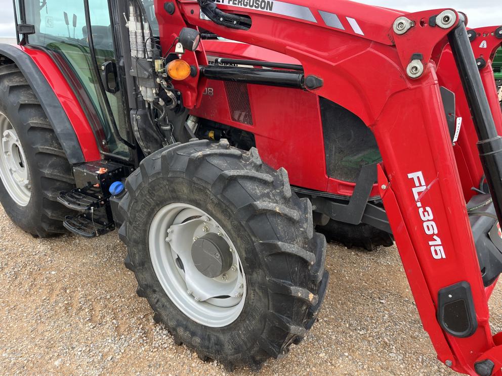 Image for 2021 Massey Ferguson 4708