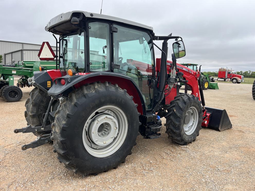 Image for 2021 Massey Ferguson 4708