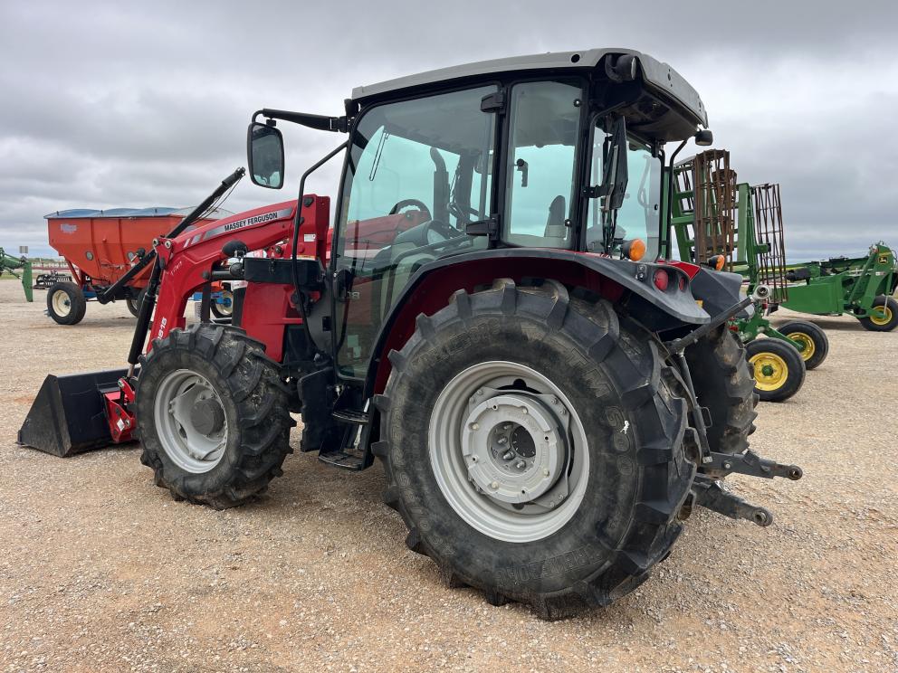 Image for 2021 Massey Ferguson 4708