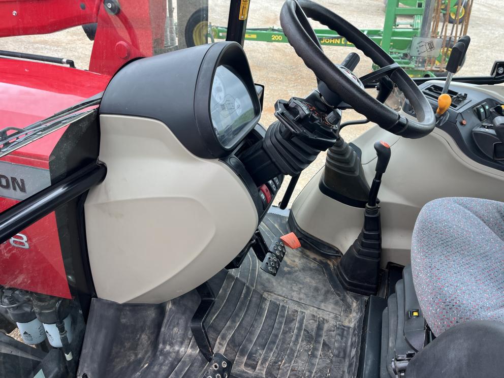 Image for 2021 Massey Ferguson 4708