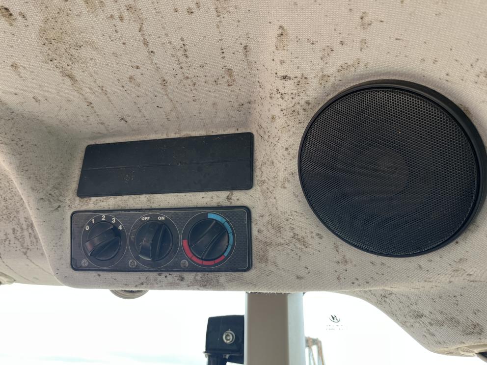 Image for 2021 Massey Ferguson 4708