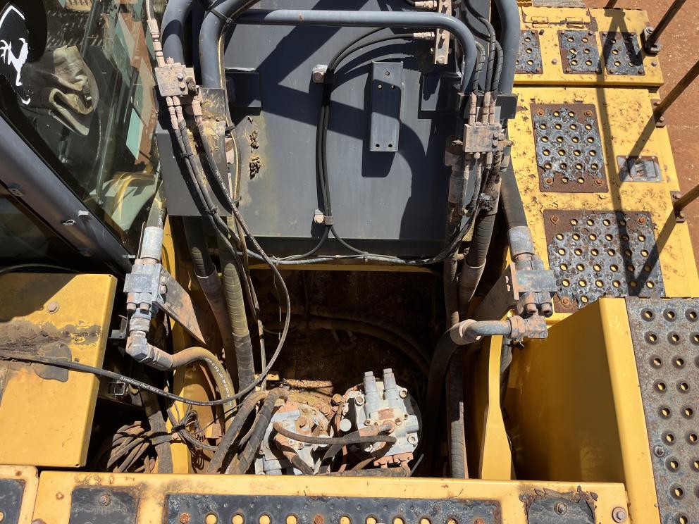 Image for 2018 Deere 470G