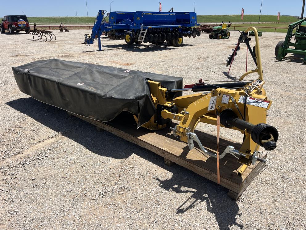 Image for 2021 Vermeer M7050