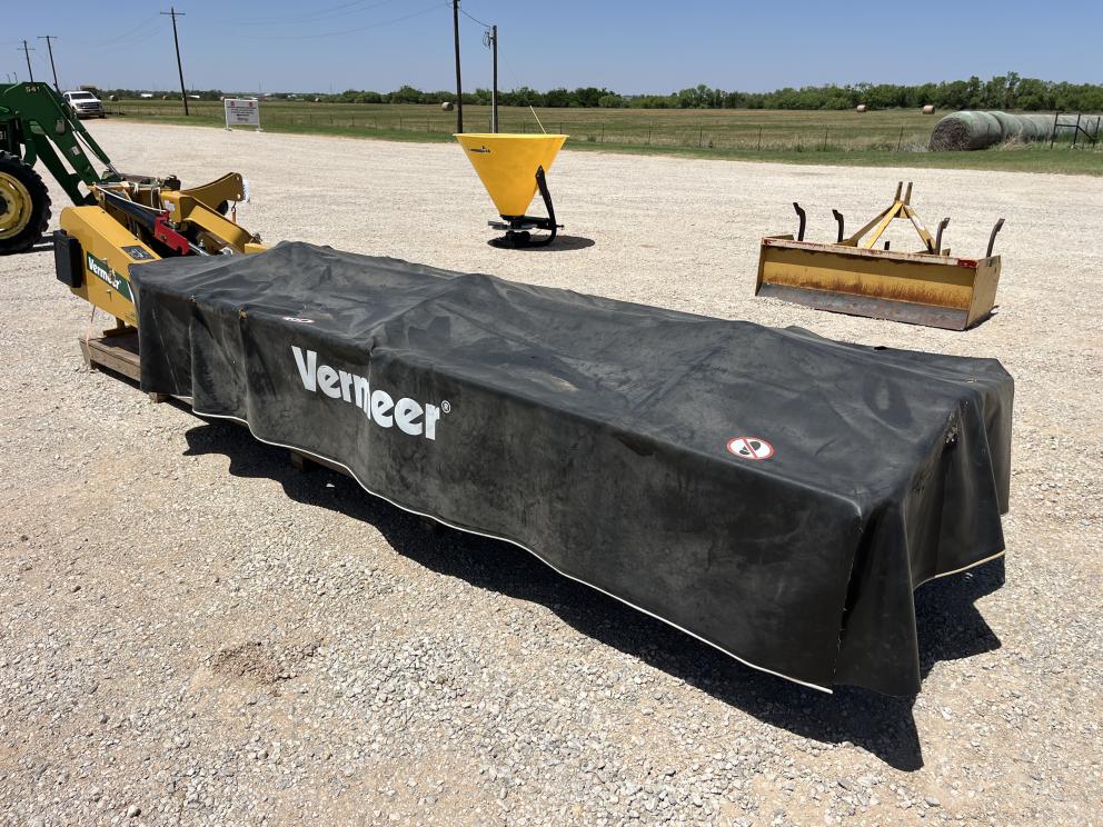 Image for 2021 Vermeer M7050