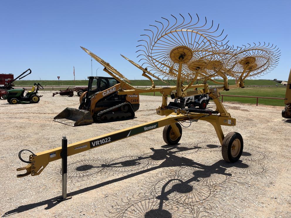 Image for 2017 Vermeer VR1022