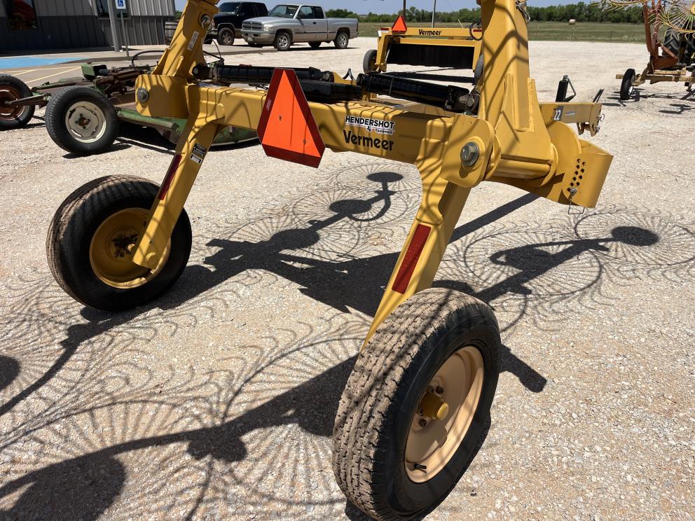 Image for 2017 Vermeer VR1022