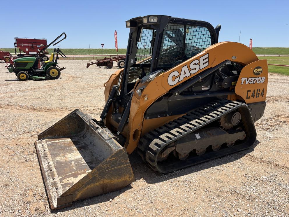 Image for 2022 Case TV370B