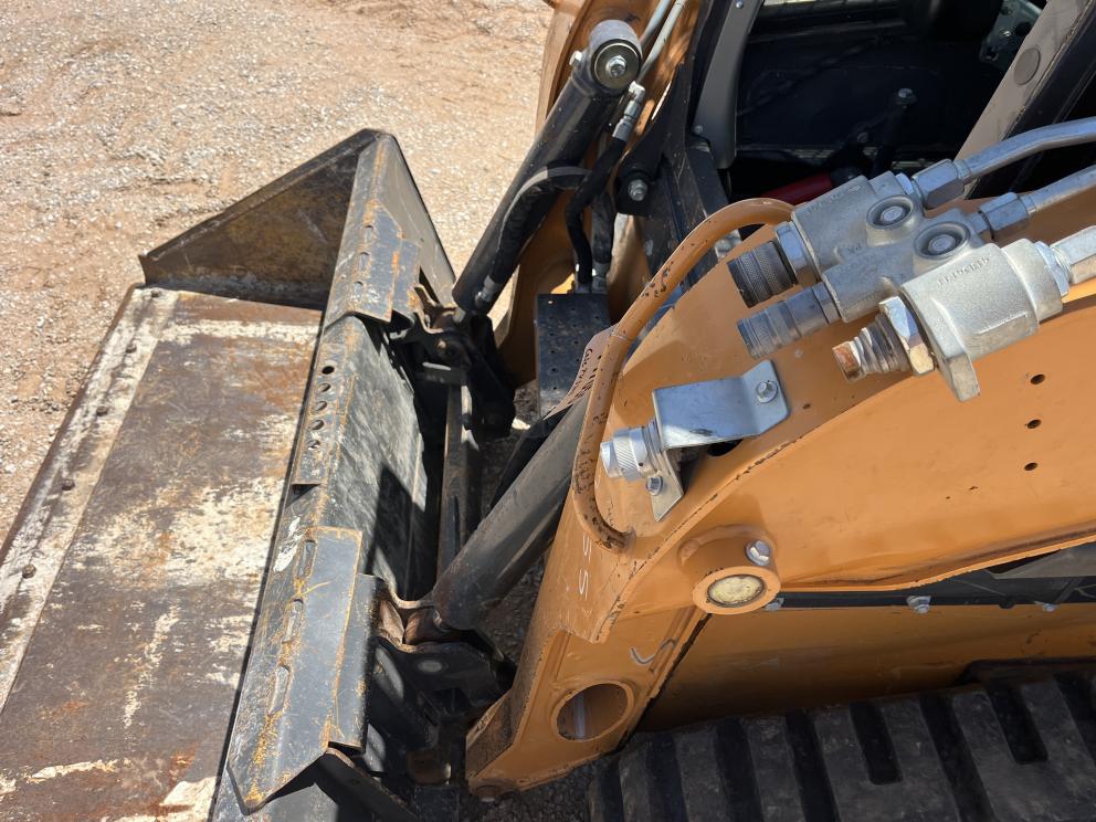 Image for 2022 Case TV370B