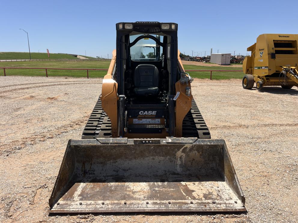 Image for 2022 Case TV370B