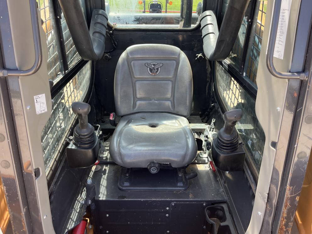 Image for 2022 Case TV370B