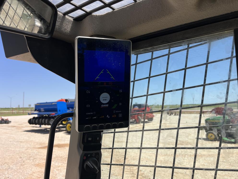 Image for 2022 Case TV370B