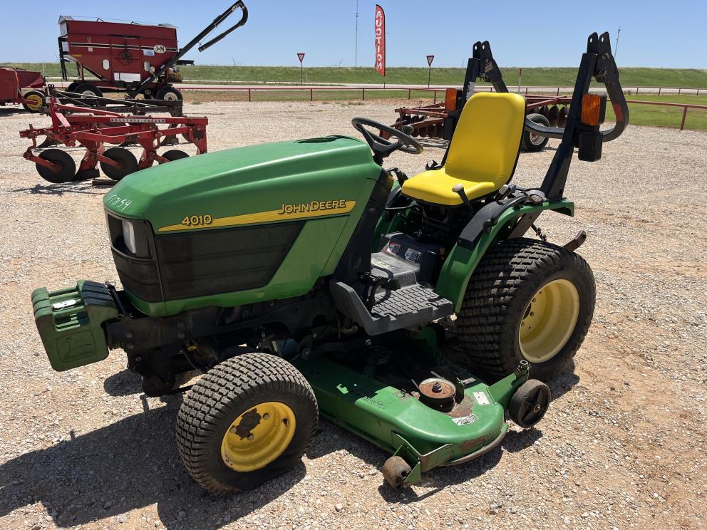 Image for 2002 John Deere 4010
