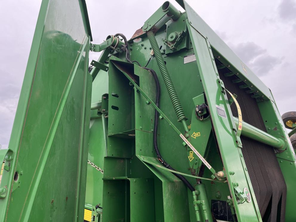 Image for 2009 John Deere 568