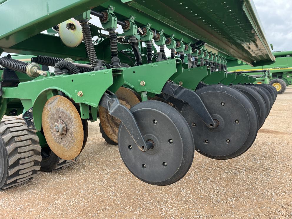 Image for 2013 Great Plains 3S4000HD4810