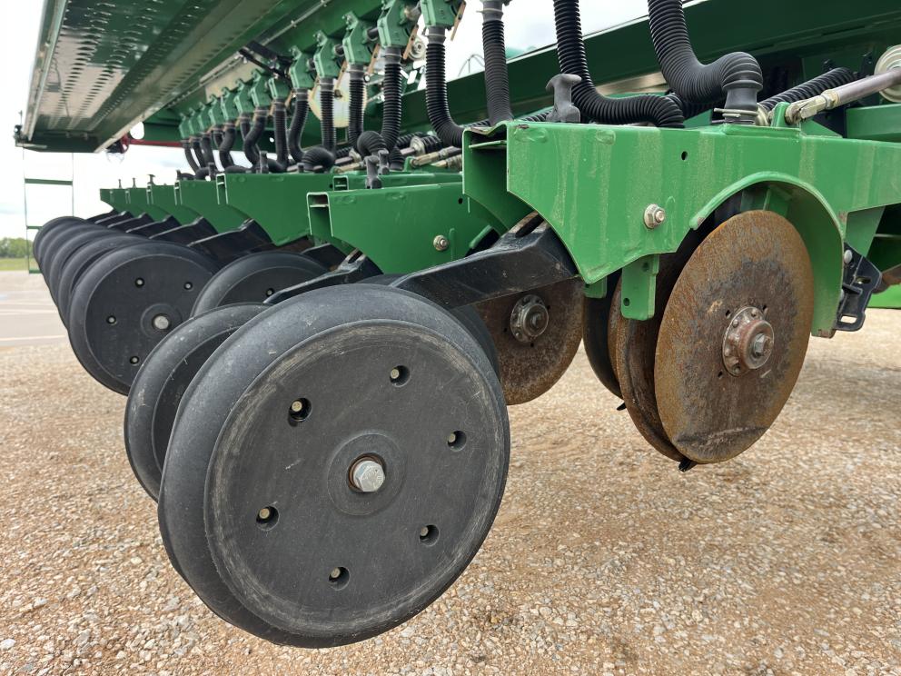 Image for 2013 Great Plains 3S4000HD4810