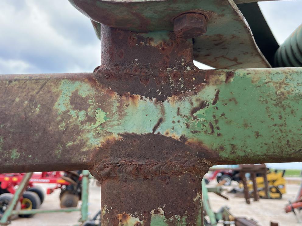 Image for John Deere 1600