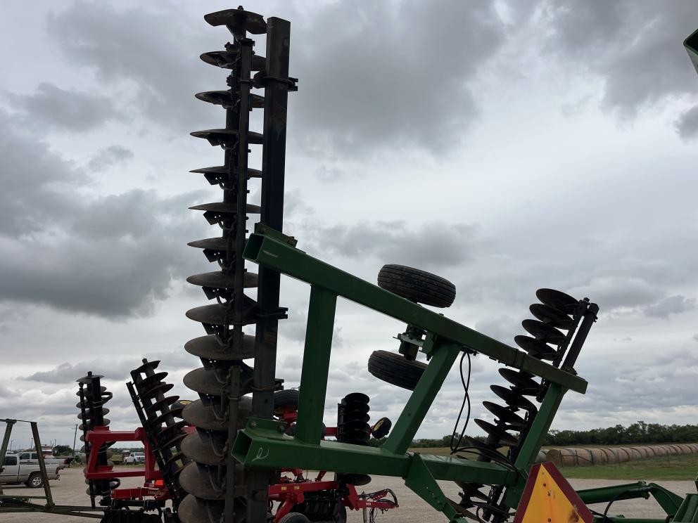 Image for 2008 John Deere 637