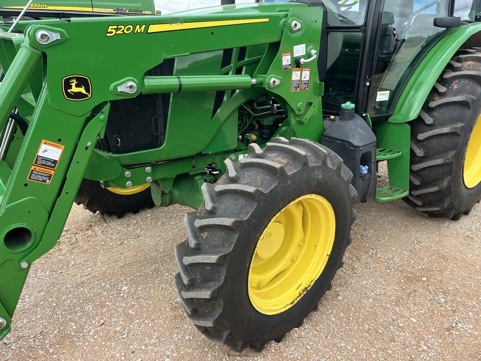 Image for 2022 John Deere 5100E