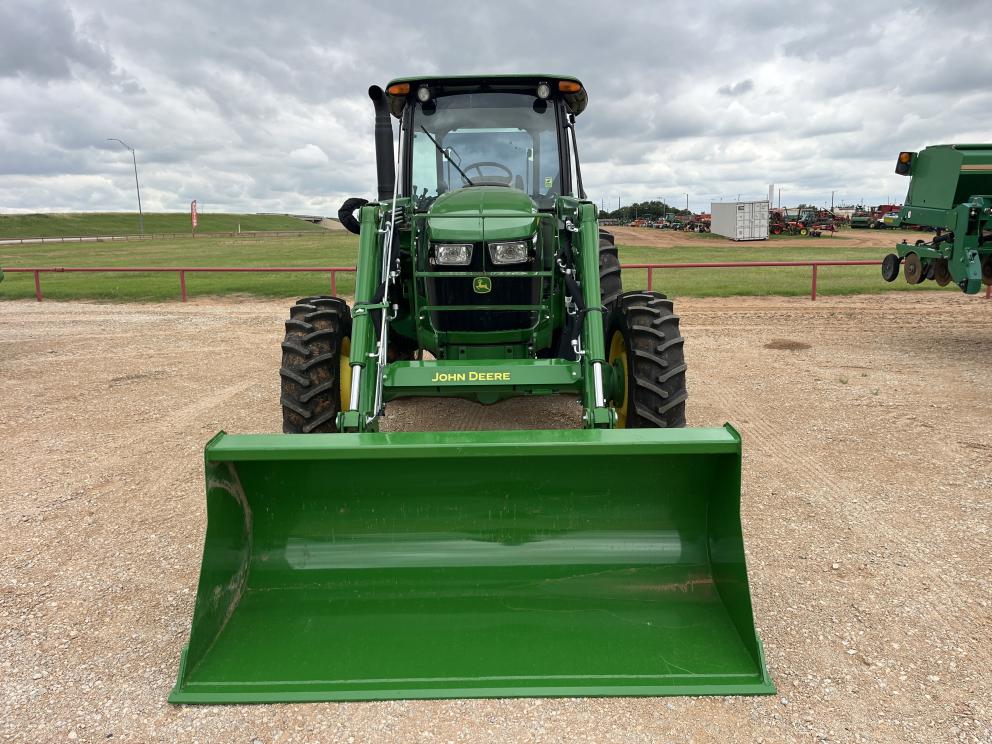 Image for 2022 John Deere 5100E