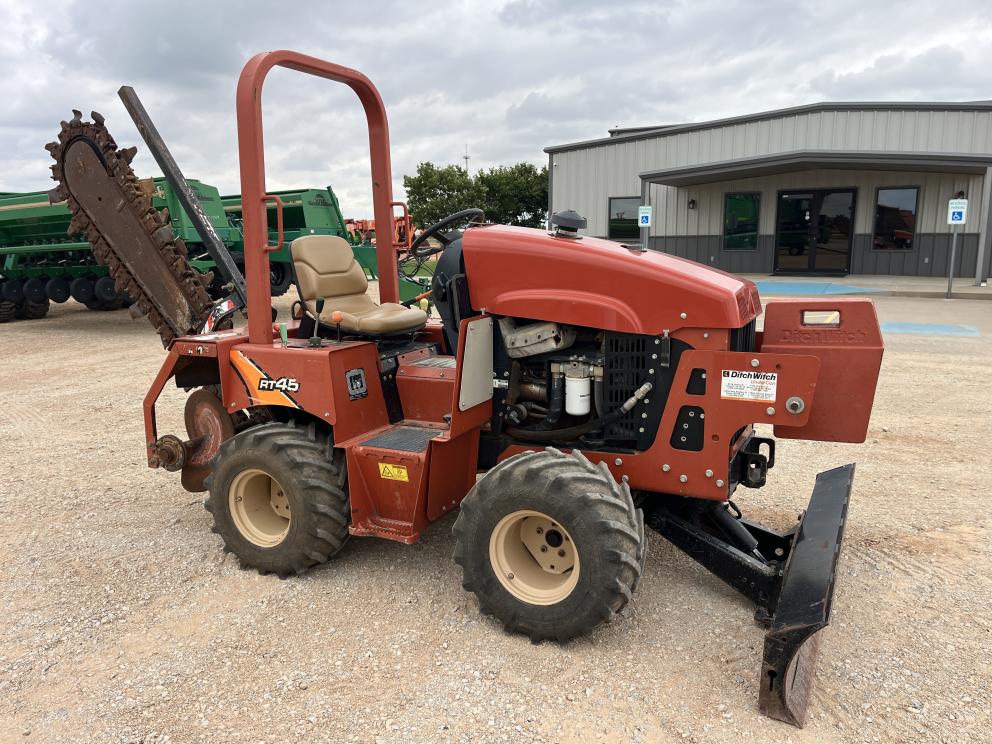 Image for 2018 Ditch Witch RT45